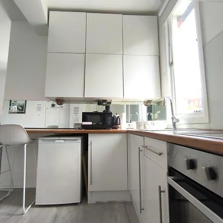 Bright Chiswick Apartment - Great Location London Exterior photo