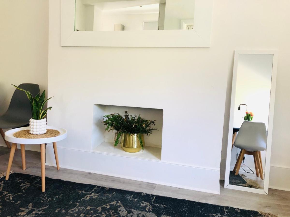 Apartment Bright Chiswick - Great Location London
